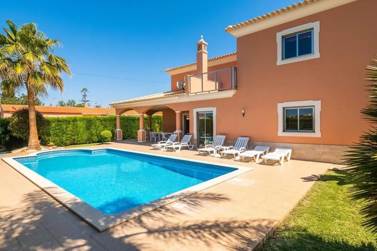 Villa Hugo - Bright Modern Walk To Restaurants Albufeira 0*,